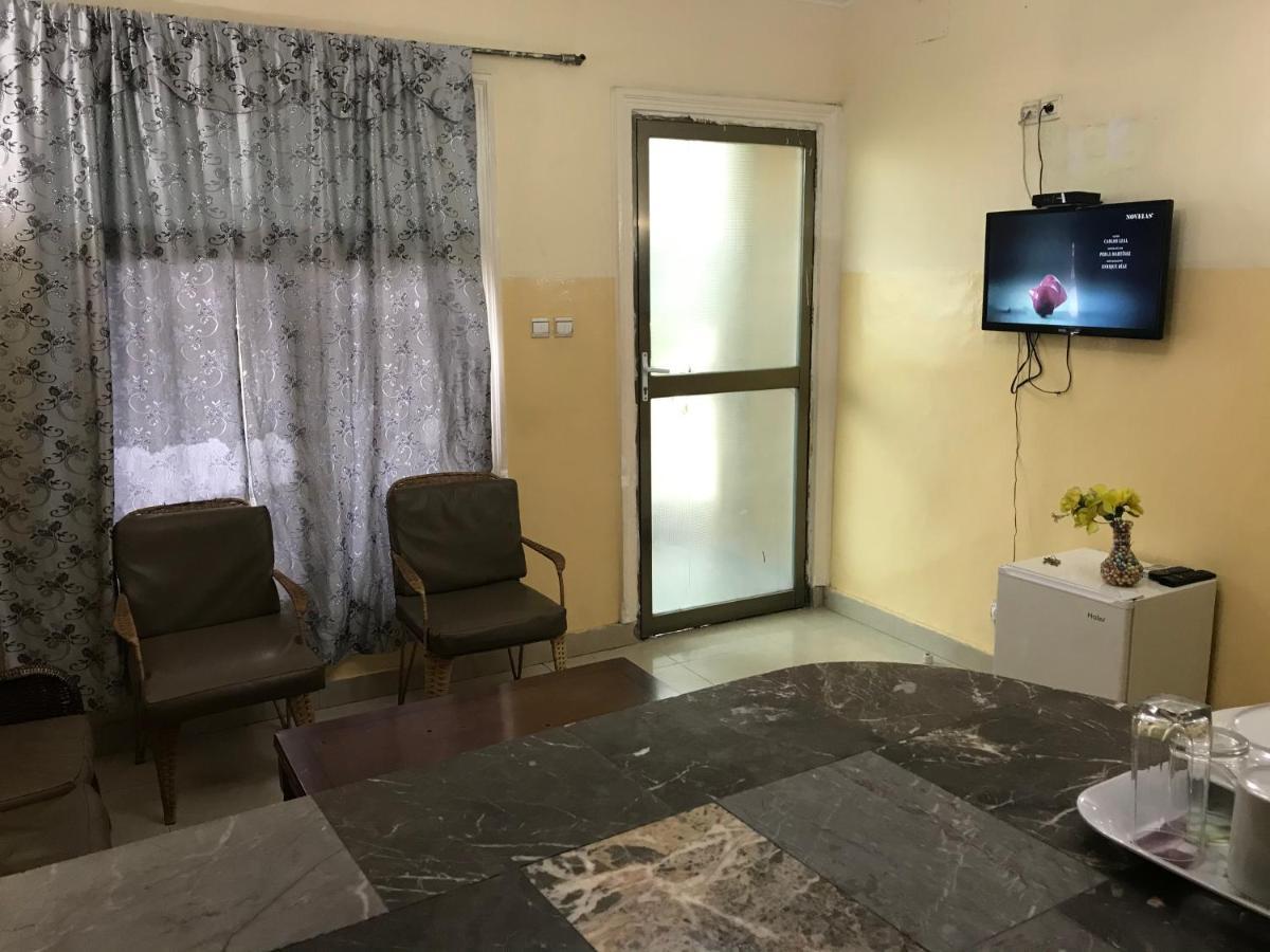 Appartements Chez Leo Brazzaville Eksteriør bilde