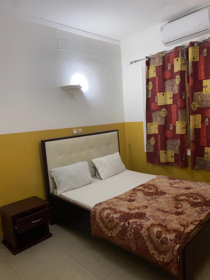 Appartements Chez Leo Brazzaville Eksteriør bilde