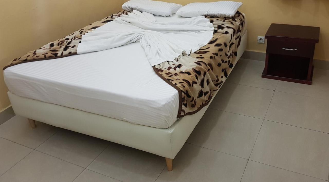 Appartements Chez Leo Brazzaville Eksteriør bilde